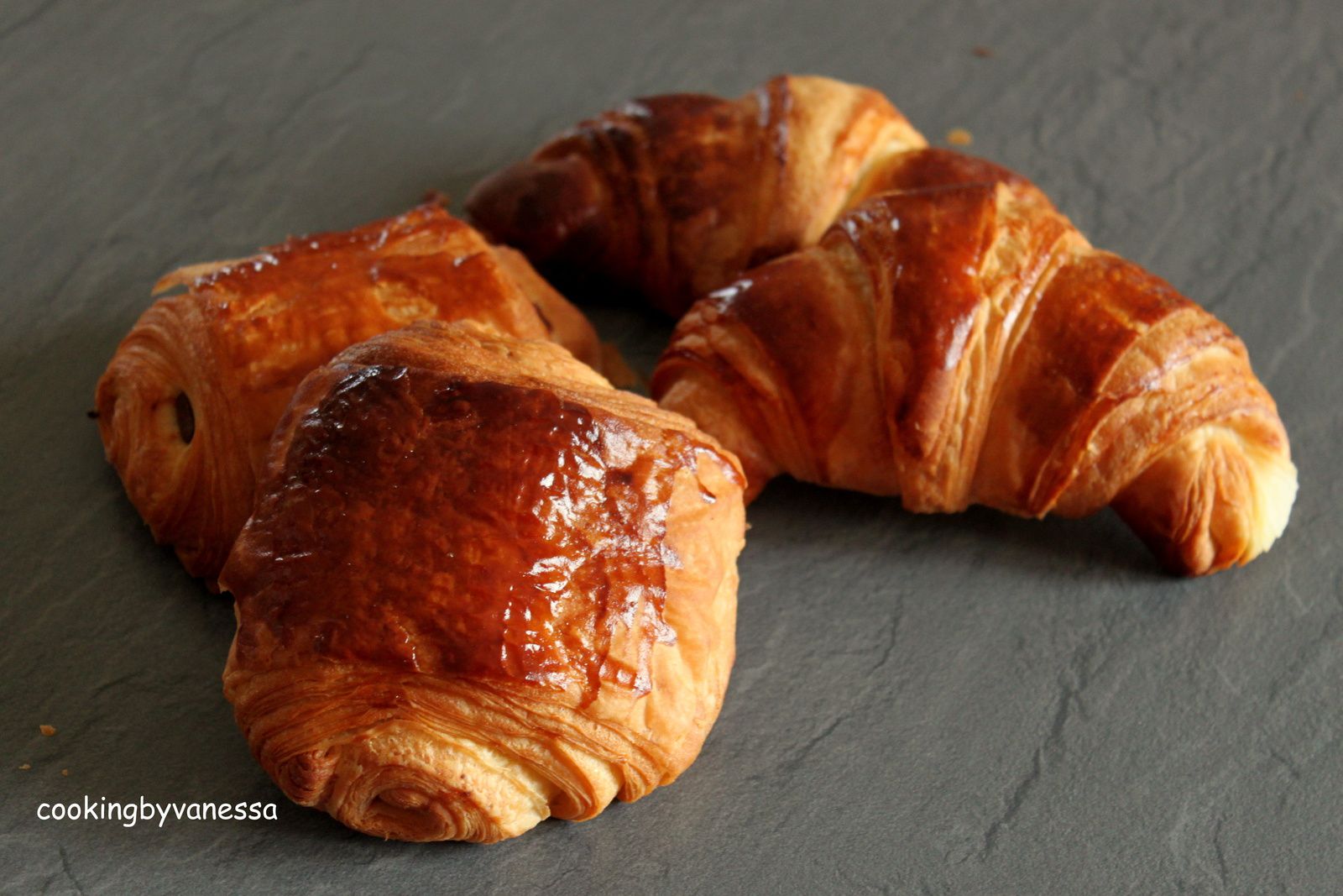 Faire les croissants ou pains au chocolat - recette de boulangerie