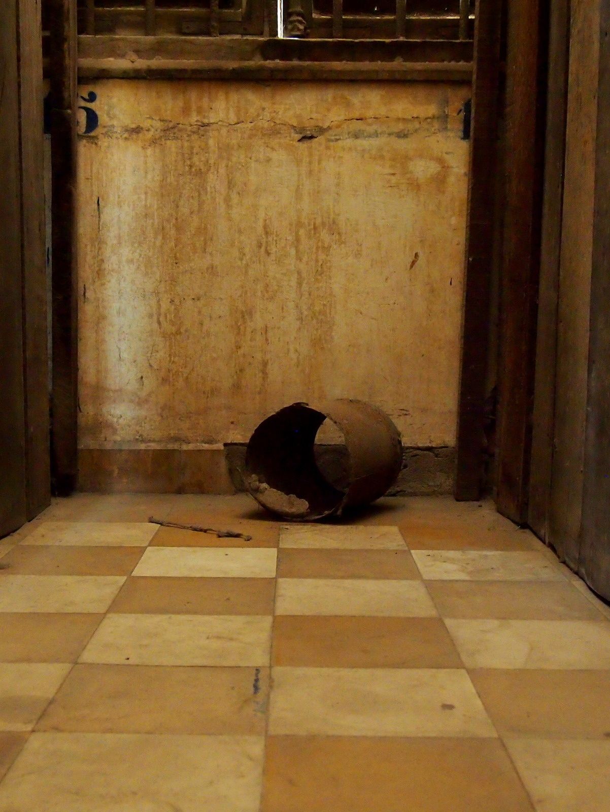 pute en folie torture sein pute en folie torture sein