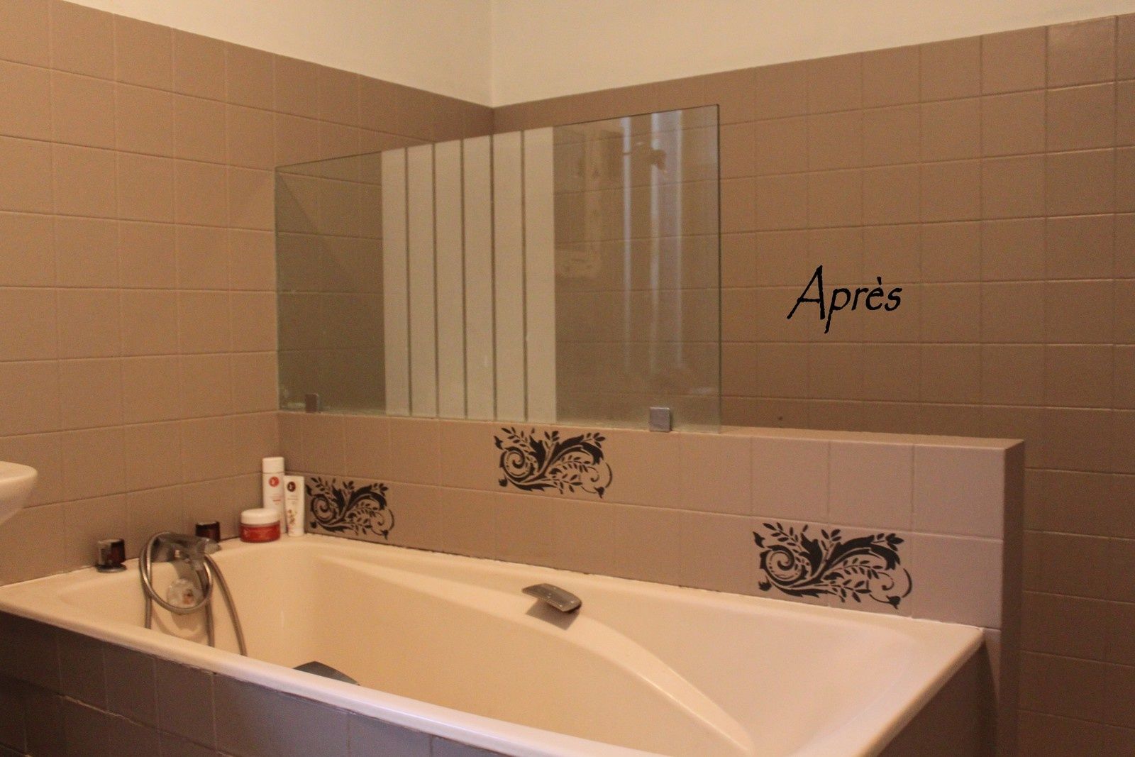 Peindre le carrelage d'une salle de bains l'atelier de la fontaine