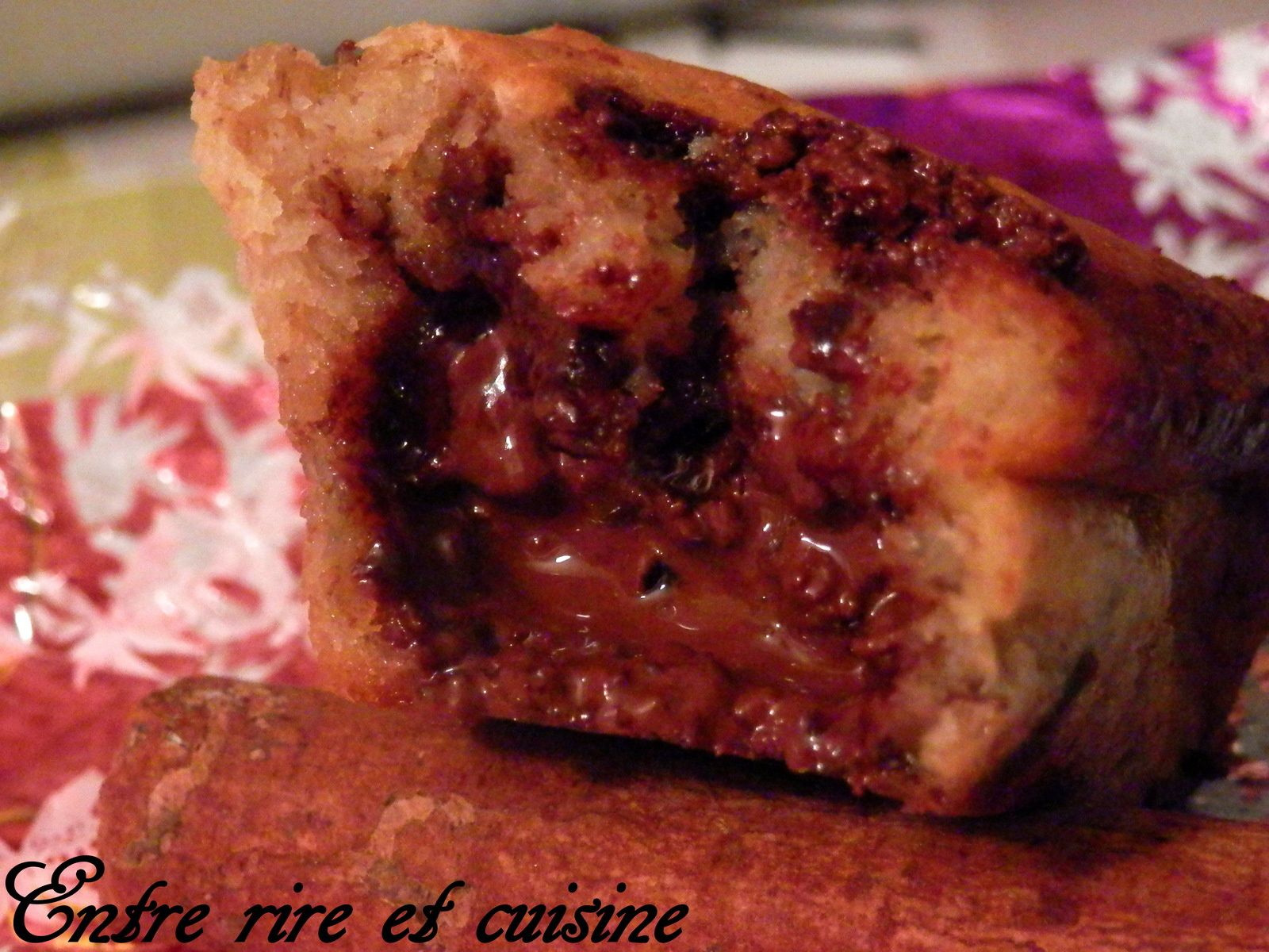 Minicakes compote, bananes et boules de chocolat Entre rire et cuisine