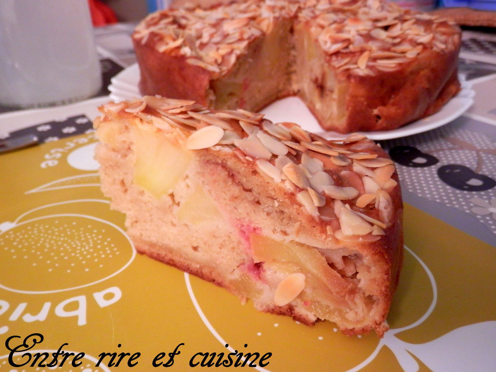 Gâteau aux Pommes et à la Crème fraîche - Entre rire et cuisine
