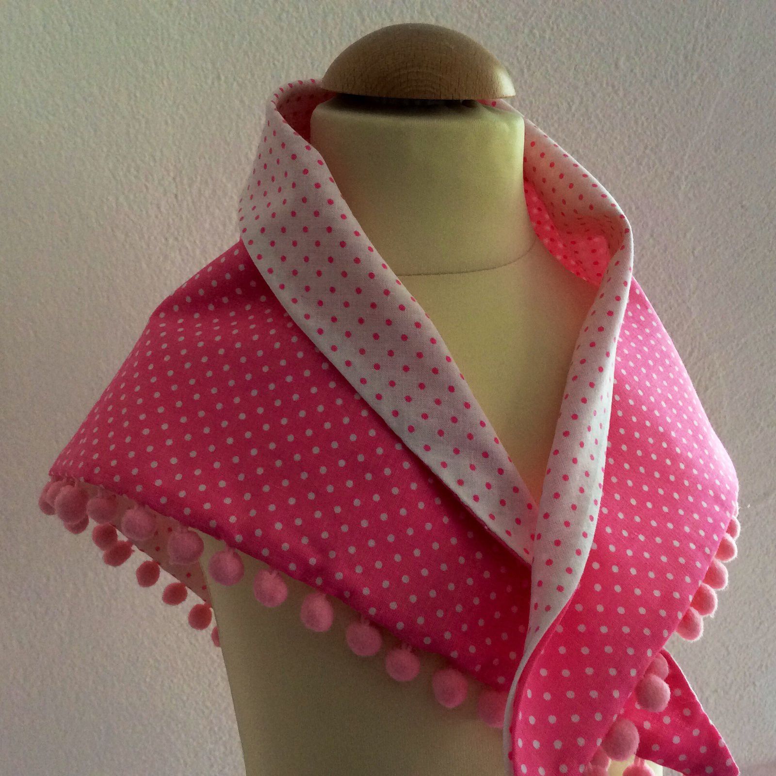 Tuto foulard pompons - Sarah Bricolette