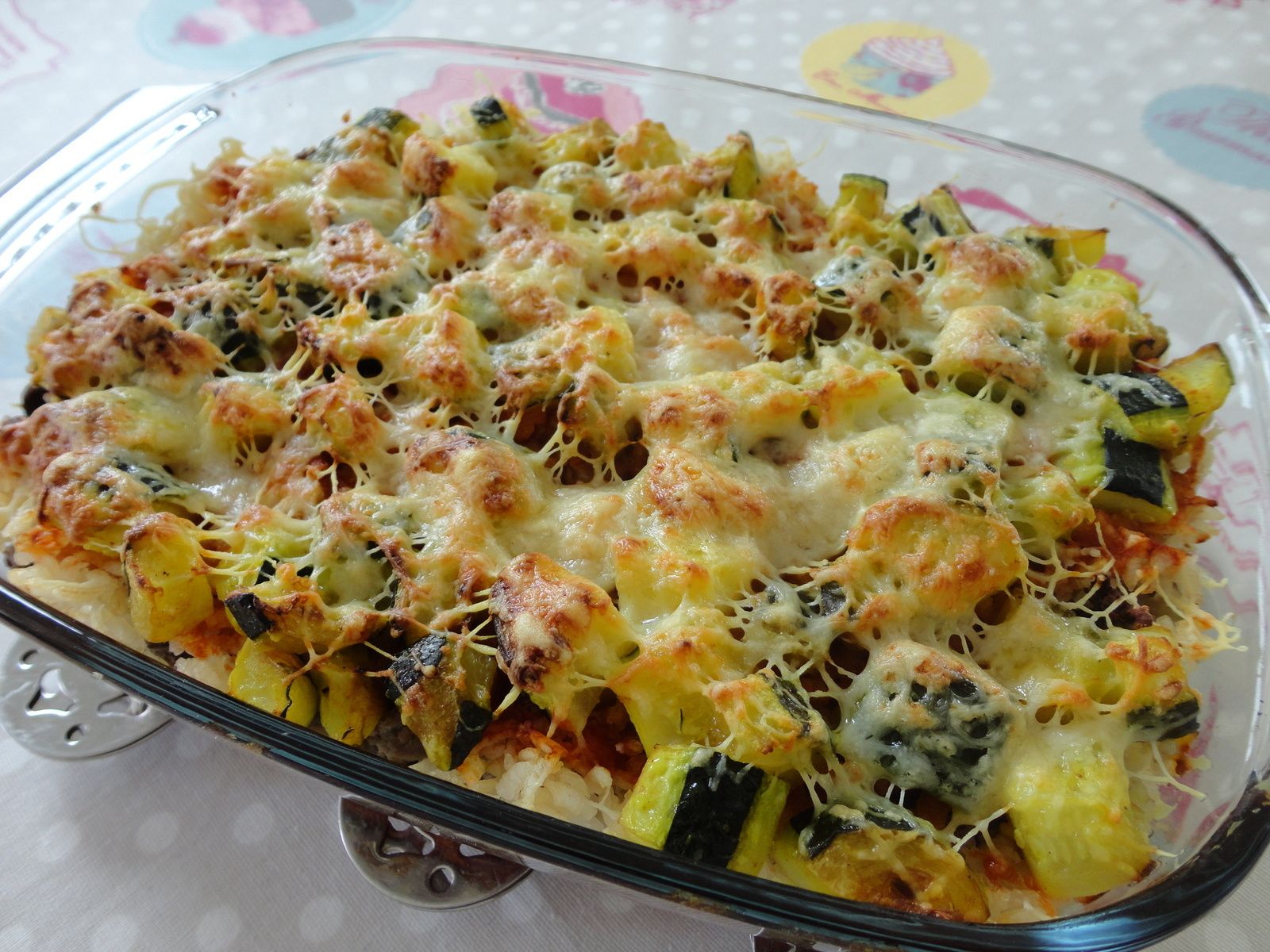 Gratin de courgettes, riz et viande de boeuf hâchée - Fourchettes et  Pinceaux