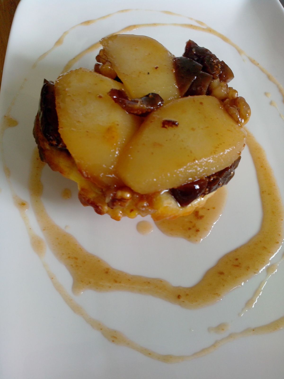 TATIN DE POIRES AUX EPICES ET FRUITS SECS