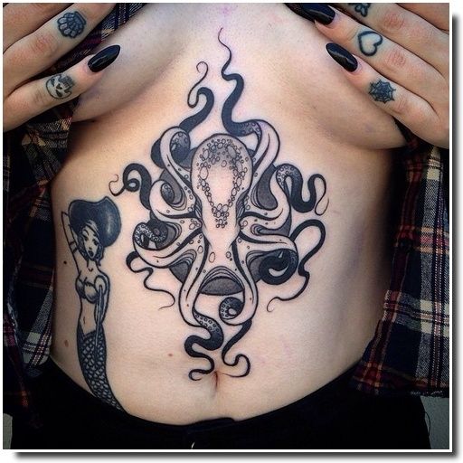 underboobs tattoo - tatouage sternum underboobs tattoo - tatouage sternum