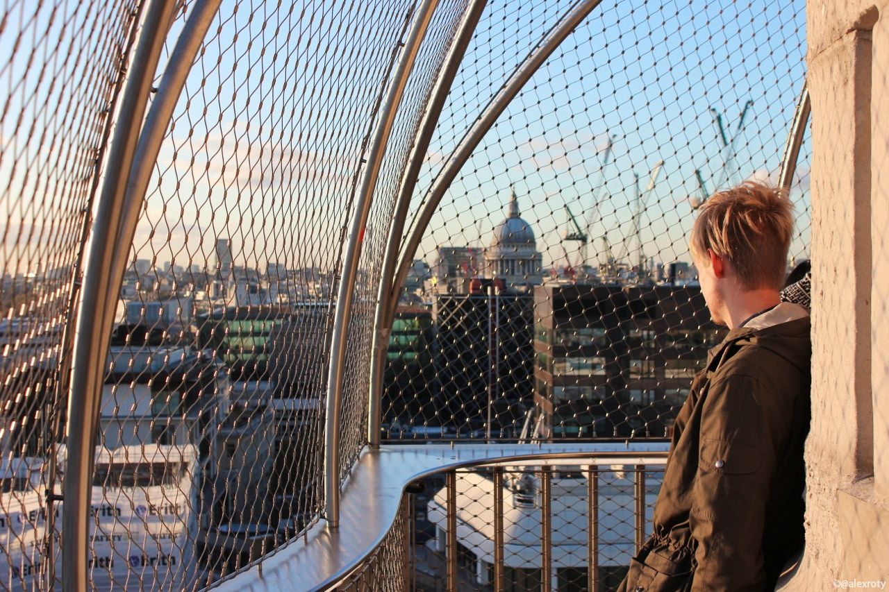 VISITER THE MONUMENT