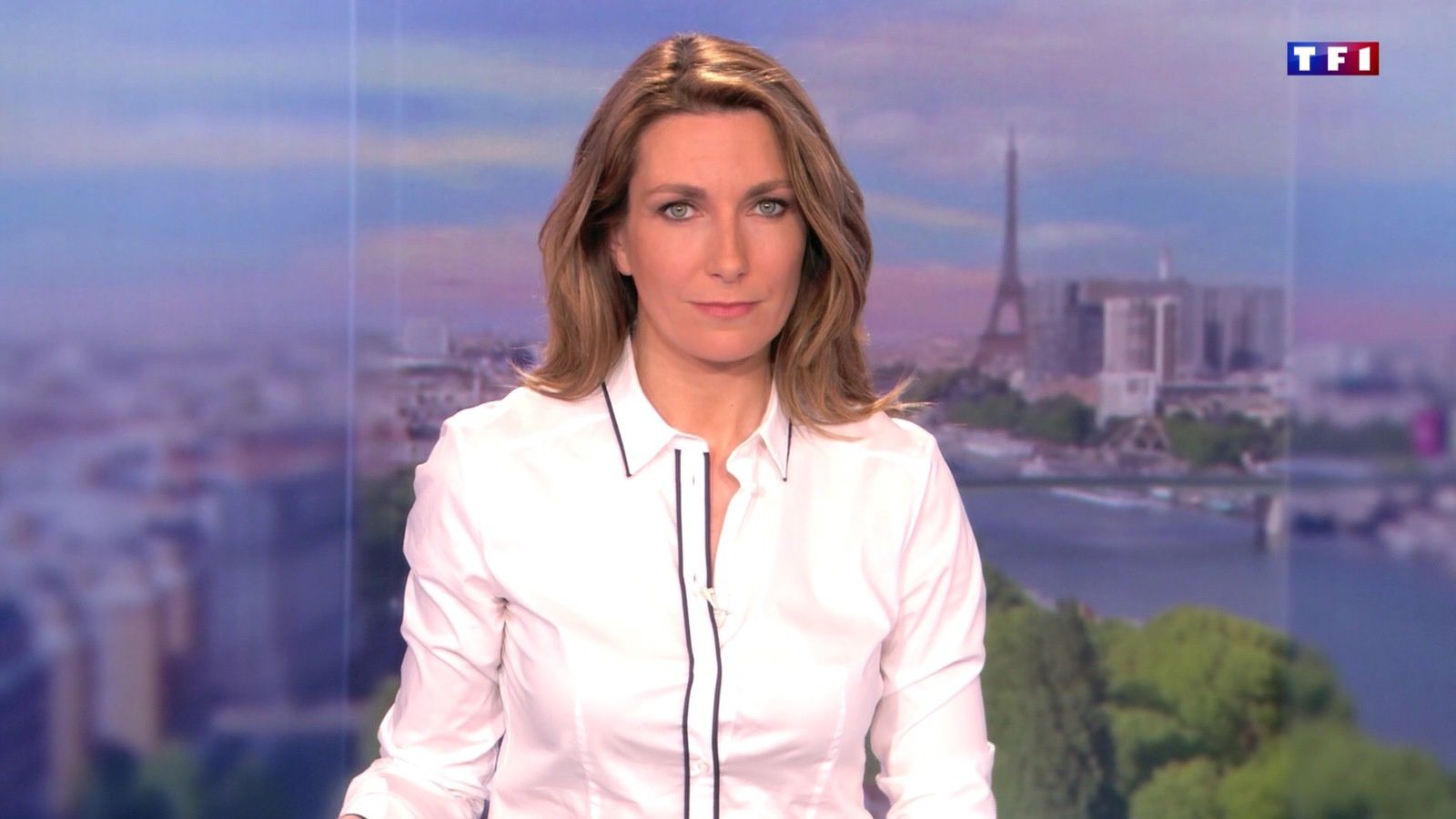 LE 20H WEEK-END d'ANNE-CLAIRE COUDRAY le 2016 05 13 sur TF1