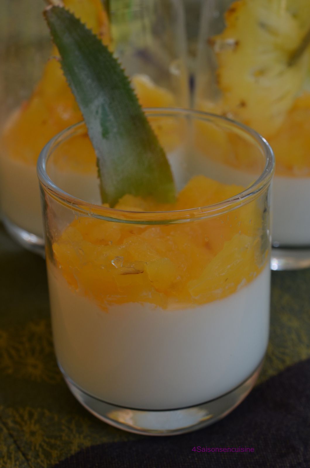 Panna cotta' basilic et compotée d'ananas - 4 Saisons en cuisine