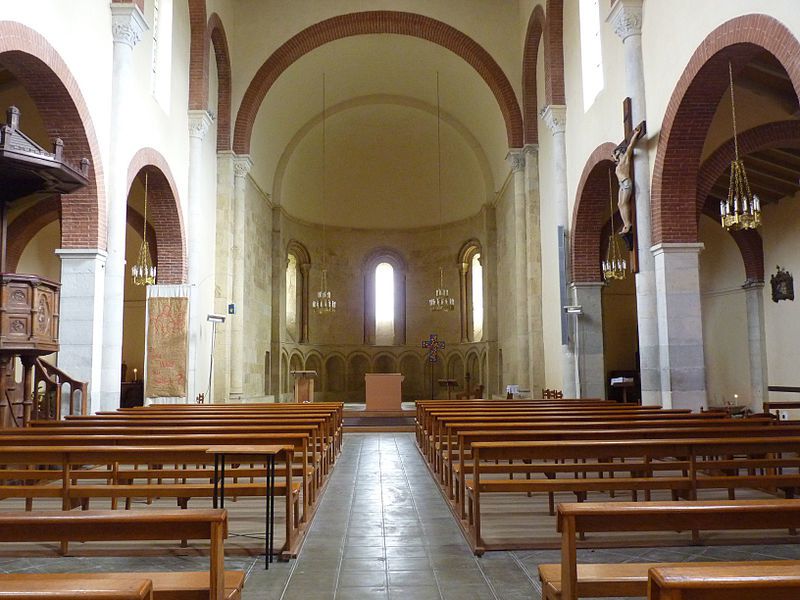 La nef et le chœur de l'église