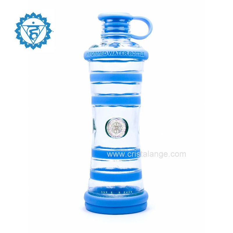 Eau vivante: utilisez la bouteille i9 bleue pour faire de l'eau informée en plus des vibrations de la couleur bleue, couleur du chakra gorge