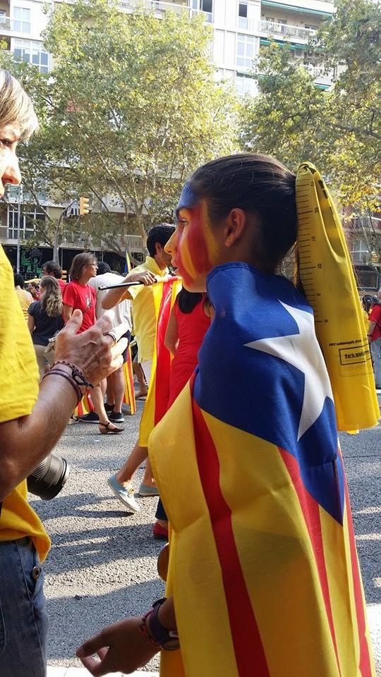 Une petite fille au couleur d'un pays, peut être bientôt indépendant