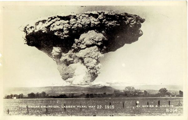 Le panache subplinien de l'éruption du Lassen Peal, le 22.05.1915 - photo Meyers & Loomis