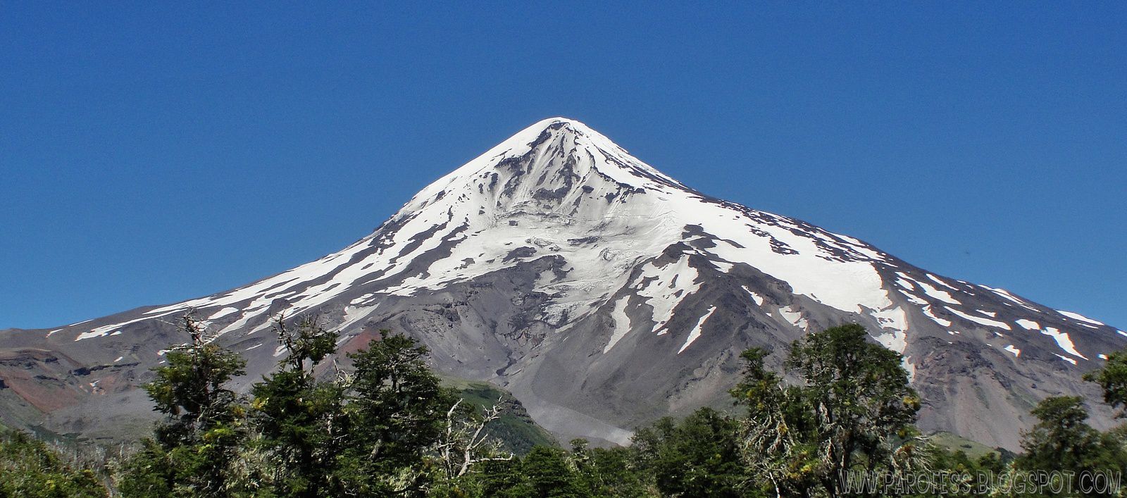 Lanin volcano - photo Pedro Hauck / Summitpost.