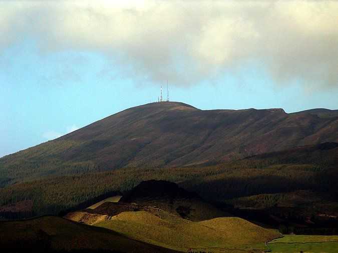 Terceira / Açores - le massif de Santa Barbara - photo Geoparque Açores.