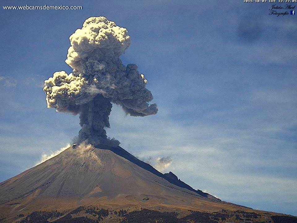 Popocatépetl 07.10.2015 / 12h27 - photo webcamsdemexico