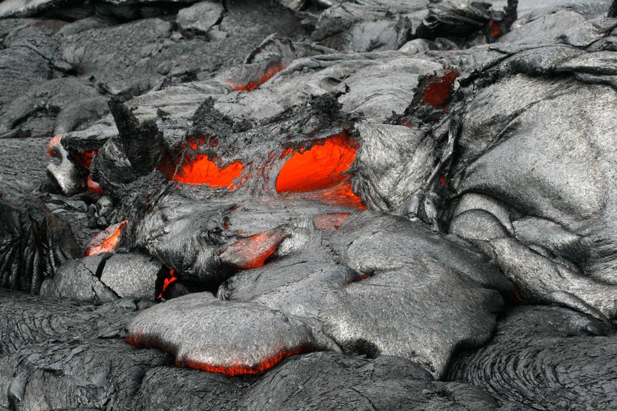   Source : HVO/USGS - Hawaian volcano observatory - laves du Pu'u'O'o 