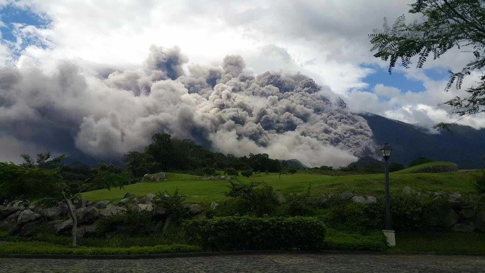  Fuego- pyroclastic flow of 10.11.2015 - photo Conred