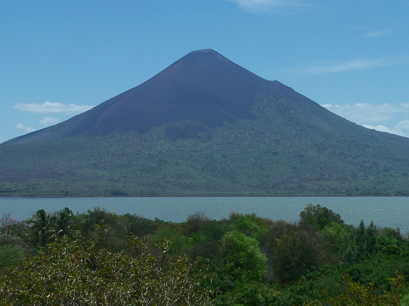 Momotombo Volcano / Nicaragua