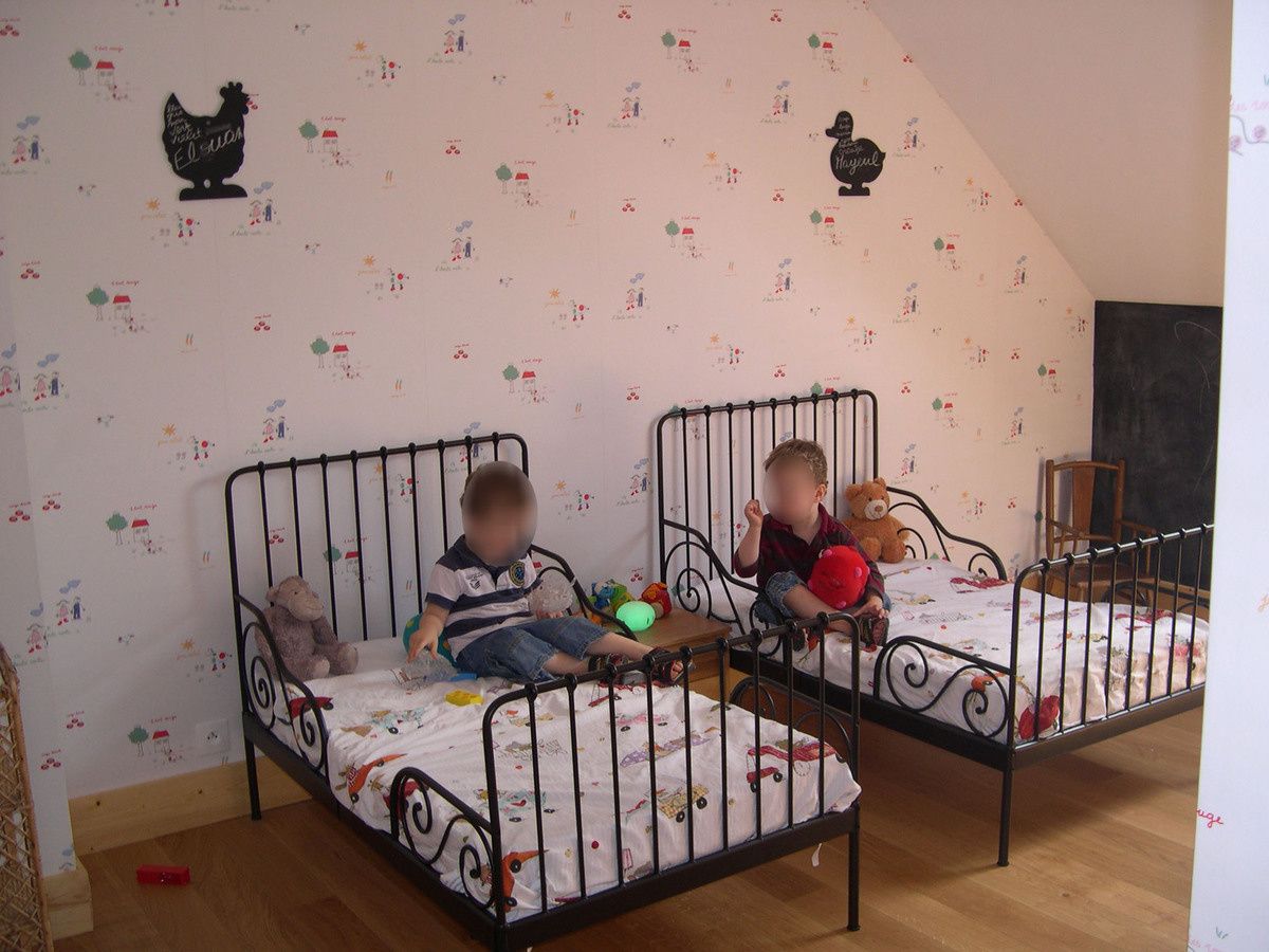 Mes jumeaux 9 ans : chambre à part et même classe, ensembles ou ...