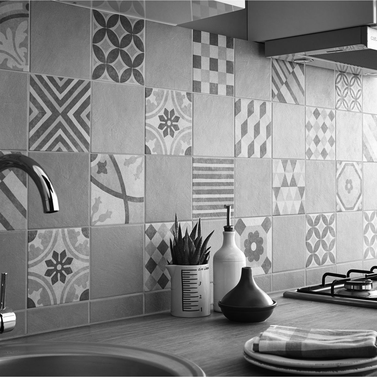 Carrelage salle de bains : carreaux ciment patchwork, petites ou ...