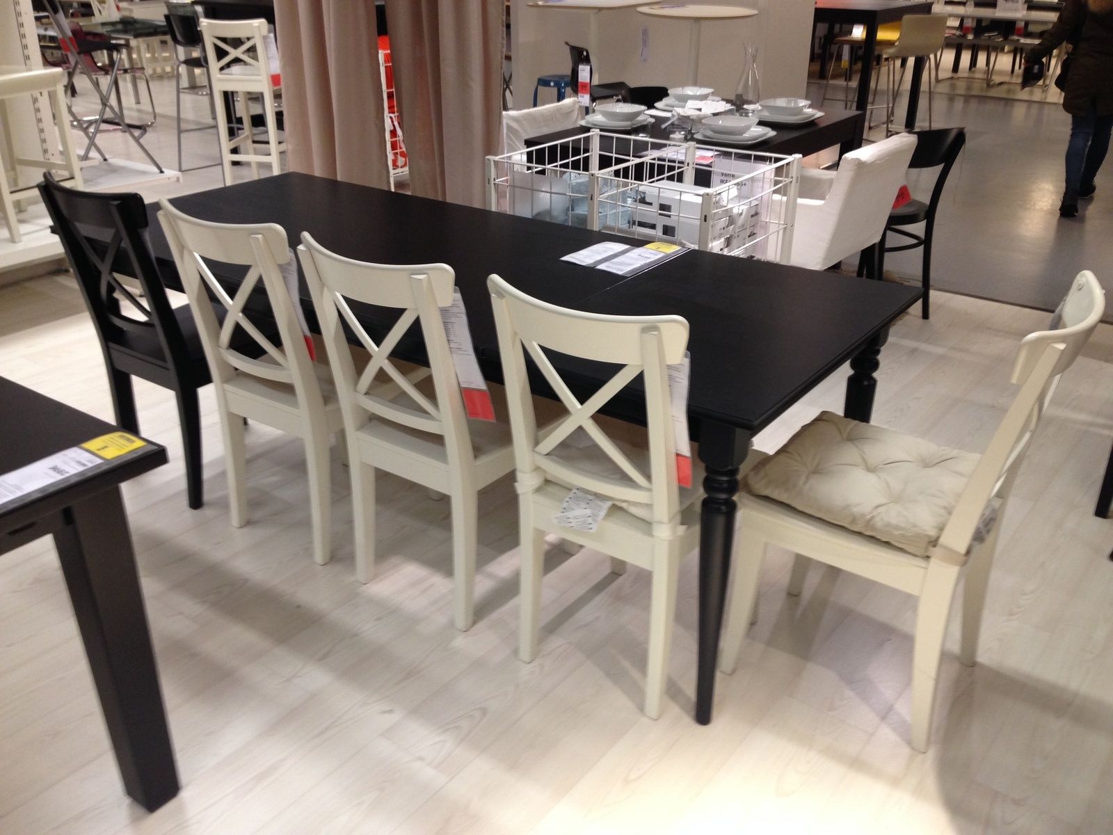 Ma sélection table à dîner en bois ou blanc ikea, maisons du monde ...