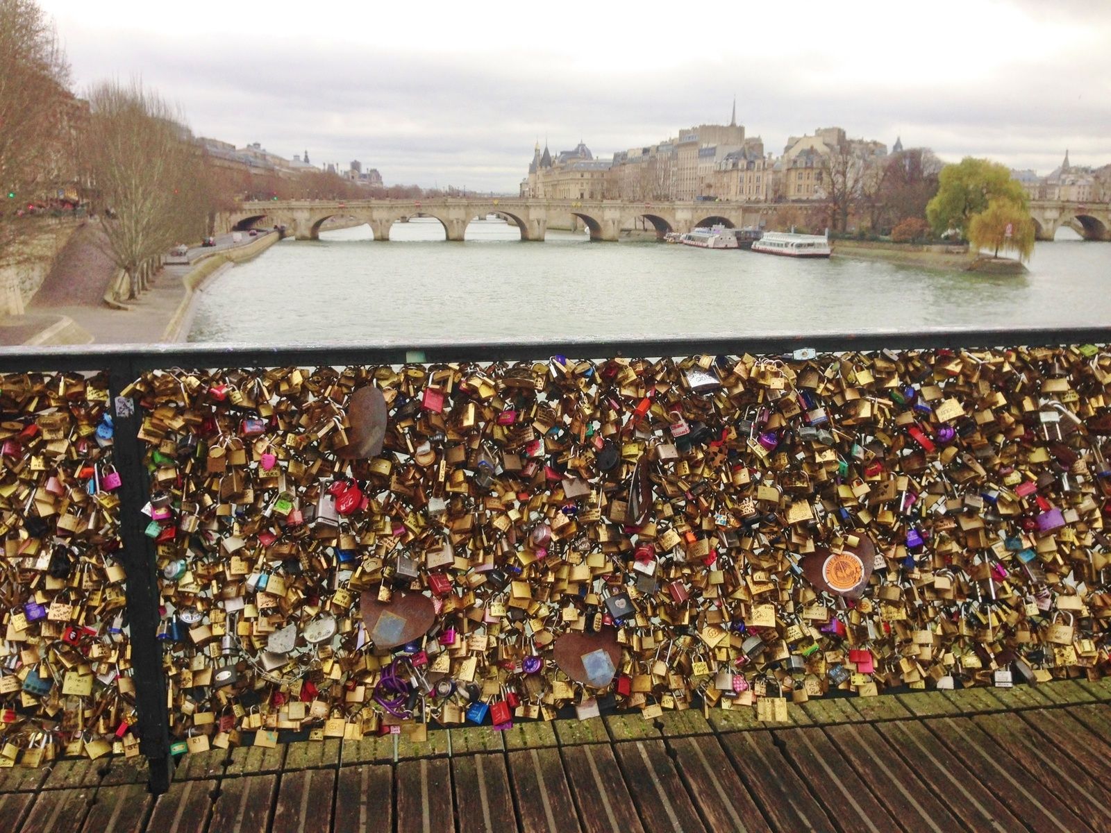 Fin Des Cadenas Du Pont Des Arts Les Petites Photos De Flo