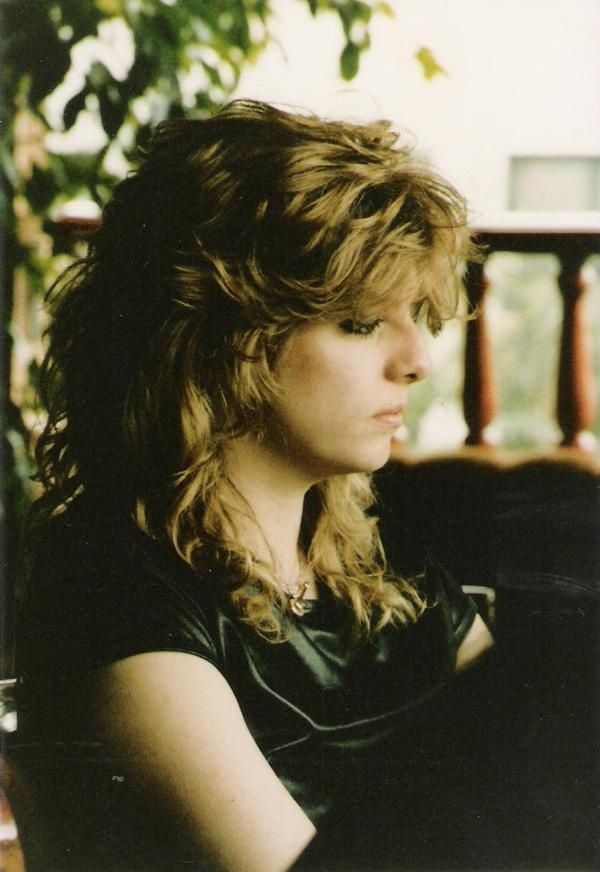 Happy birthday, Kelly Johnson - Classic Rock Stars Birthdays