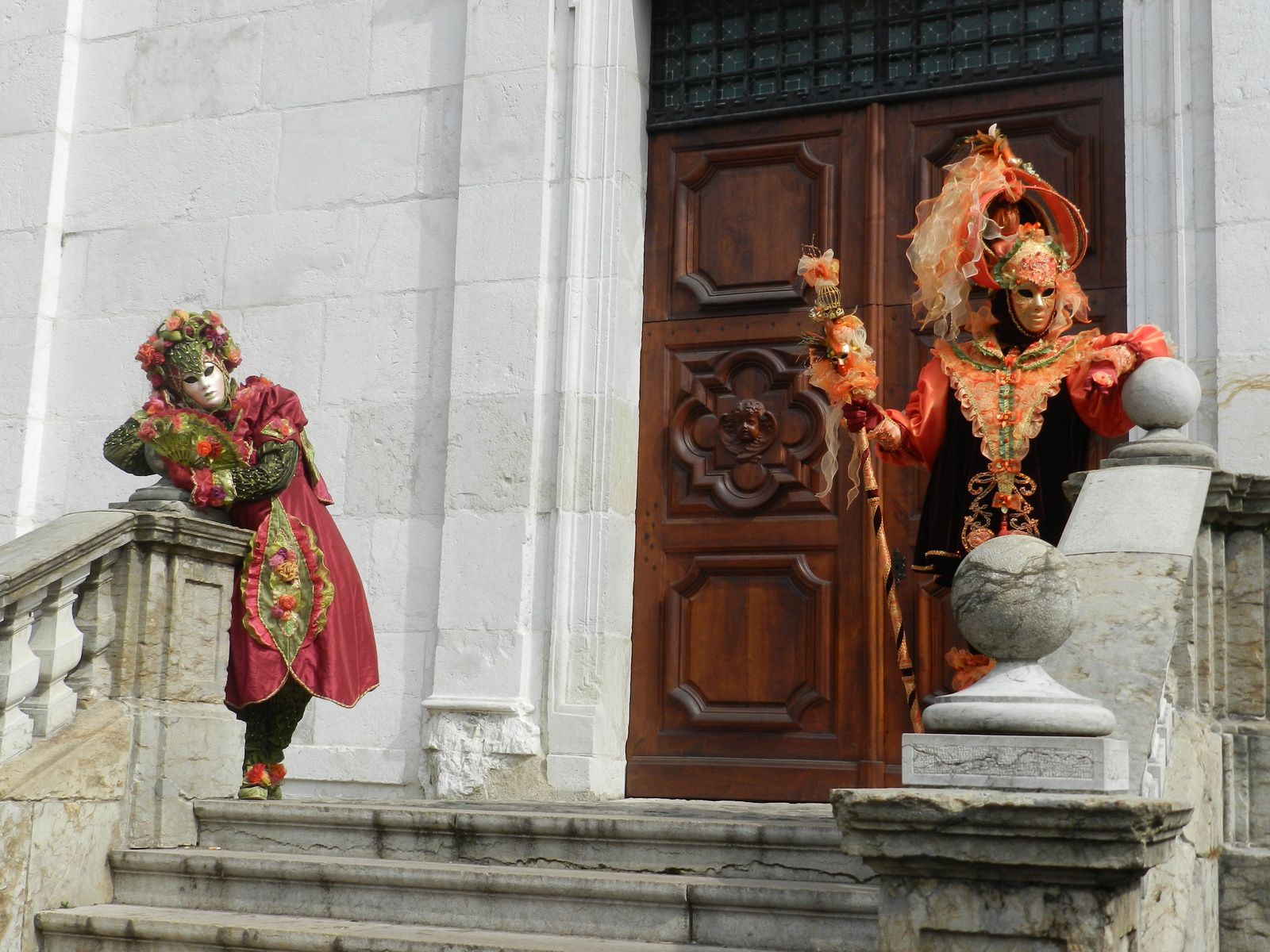 Cette année le Carnaval a accueilli plus de 300 masques provenant de France, Suisse ou Hollande.