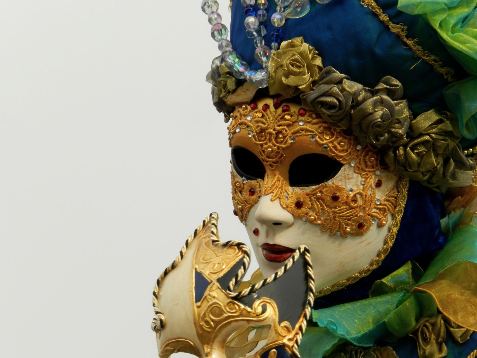 Cette année le Carnaval a accueilli plus de 300 masques provenant de France, Suisse ou Hollande.