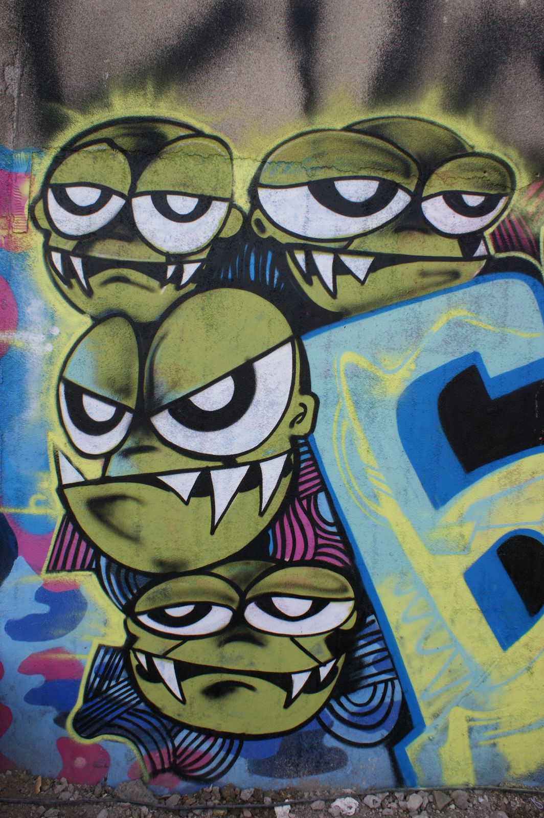 Street Art : Graffitis & Fresques Murales 93066 Saint Denis