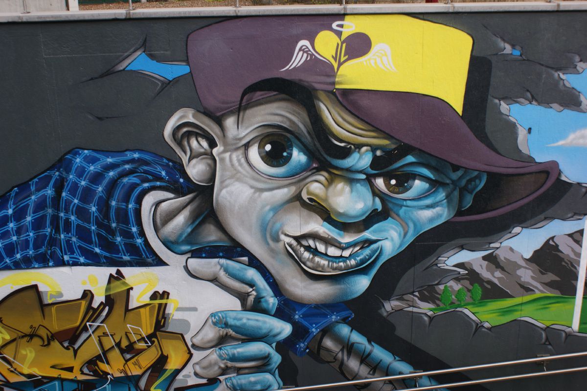 Street Art : Graffitis &amp; Fresques Murales Merch ( Luxembourg )