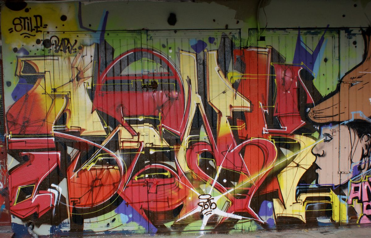 Street Art : Graffitis & Fresques Murales 18033 Bourges