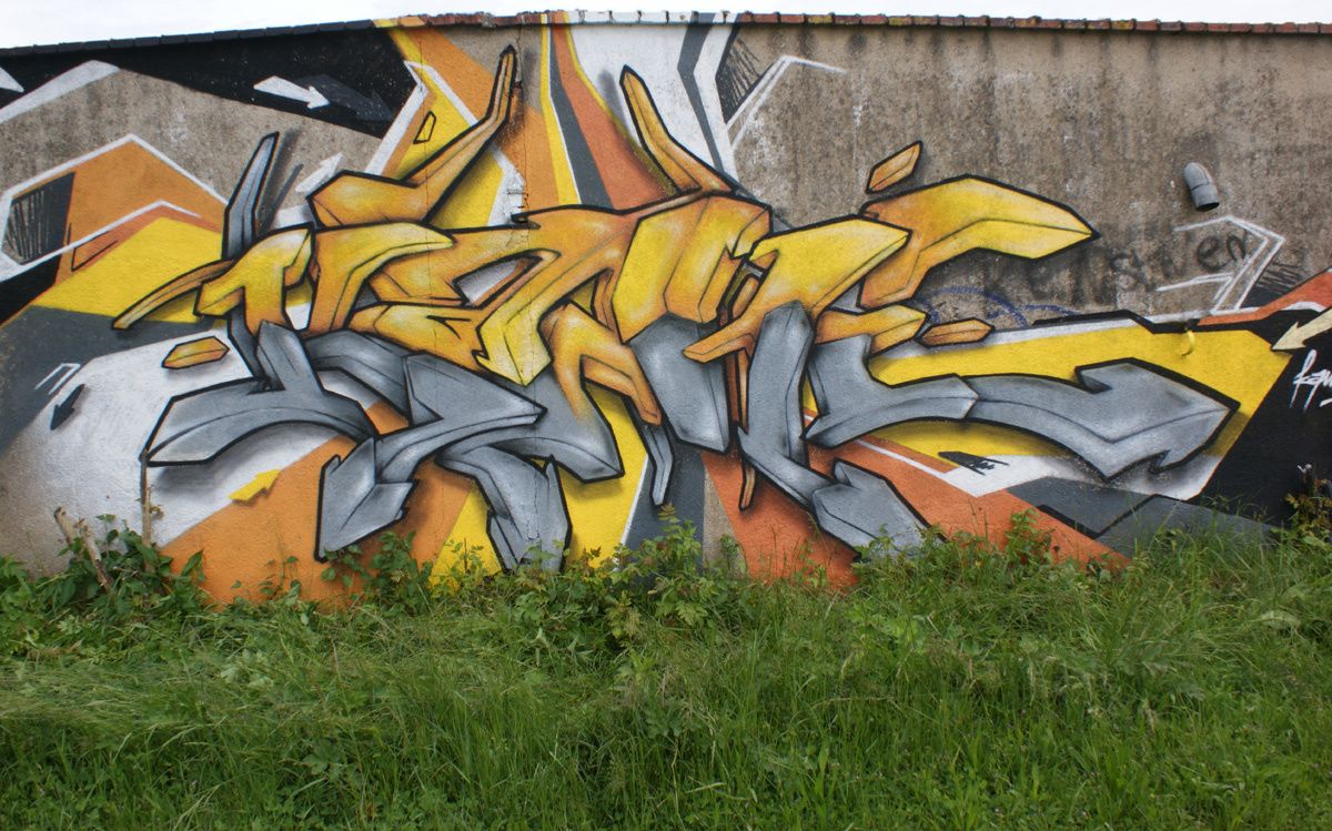 Street Art : Graffitis & Fresques Murales 18279 Vierzon