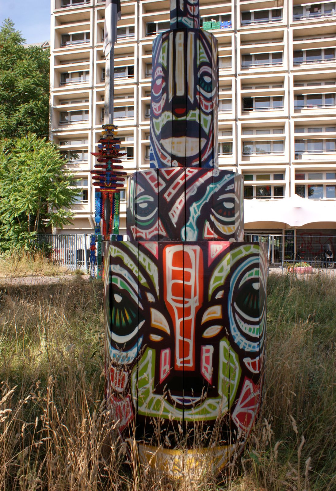 Street Art : Graffitis & Fresques Murales 93066 Saint Denis