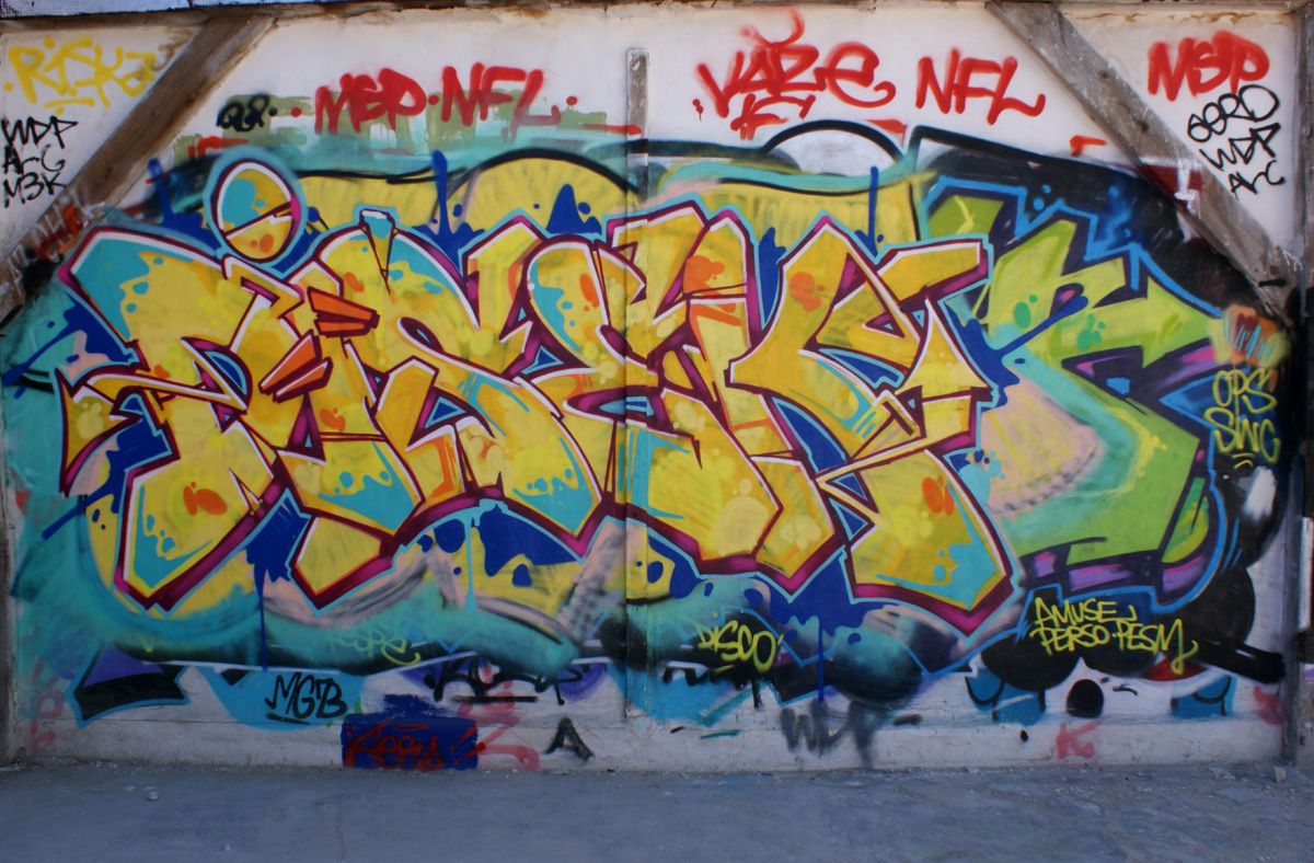 Street Art : Graffitis & Fresques Murales 93048 Montreuil