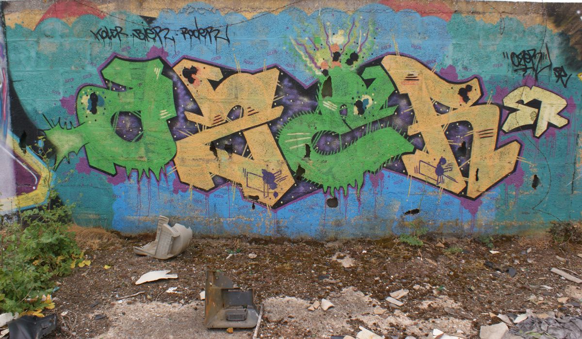 Street Art : Graffitis & Fresques Murales 27402 Le Mesnil Hardray