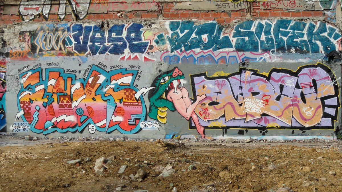 Street Art : Graffitis & Fresques Murales 93048 Montreuil