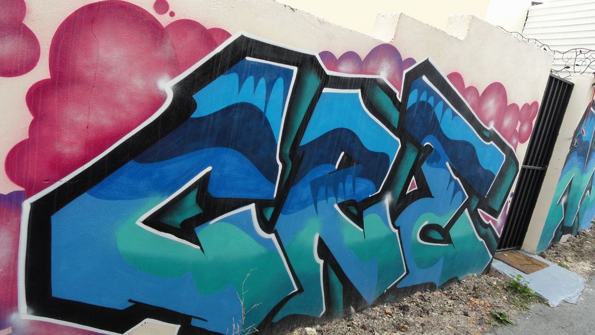 Street Art : Graffitis & Fresques Murales 93006 Bagnolet