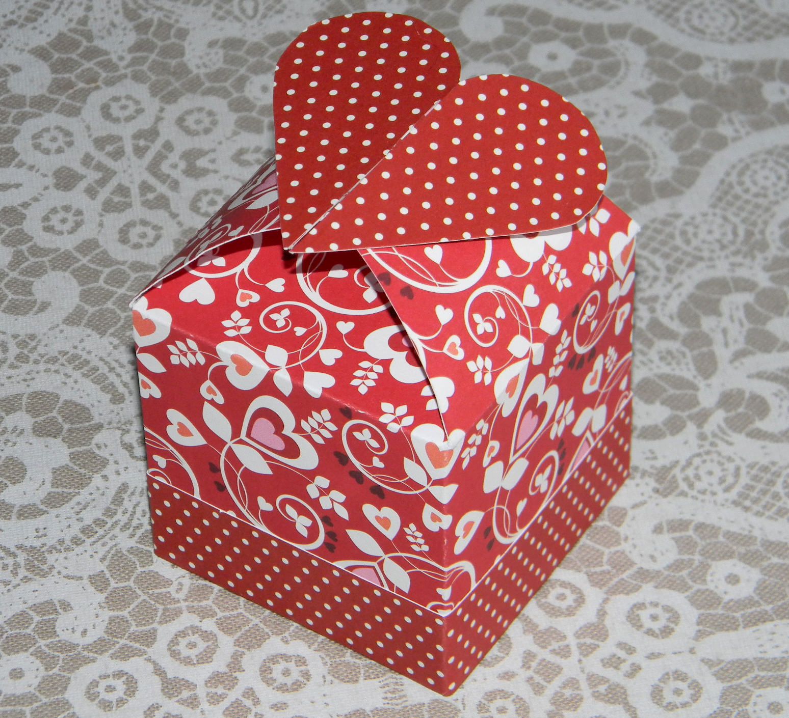 DIY Boîte cube avec cœur (gabarit à imprimer) - Bienvenue chez Crealoutre !