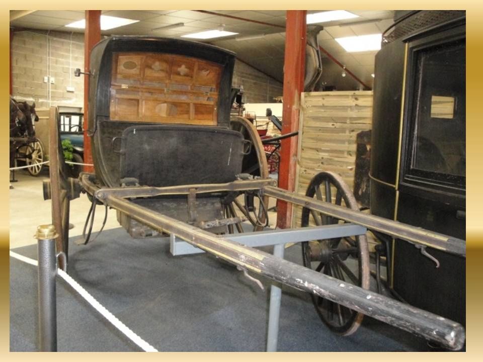 Chaise de poste du musée de Marcigny (article 1/2) Maquettes hippomobiles