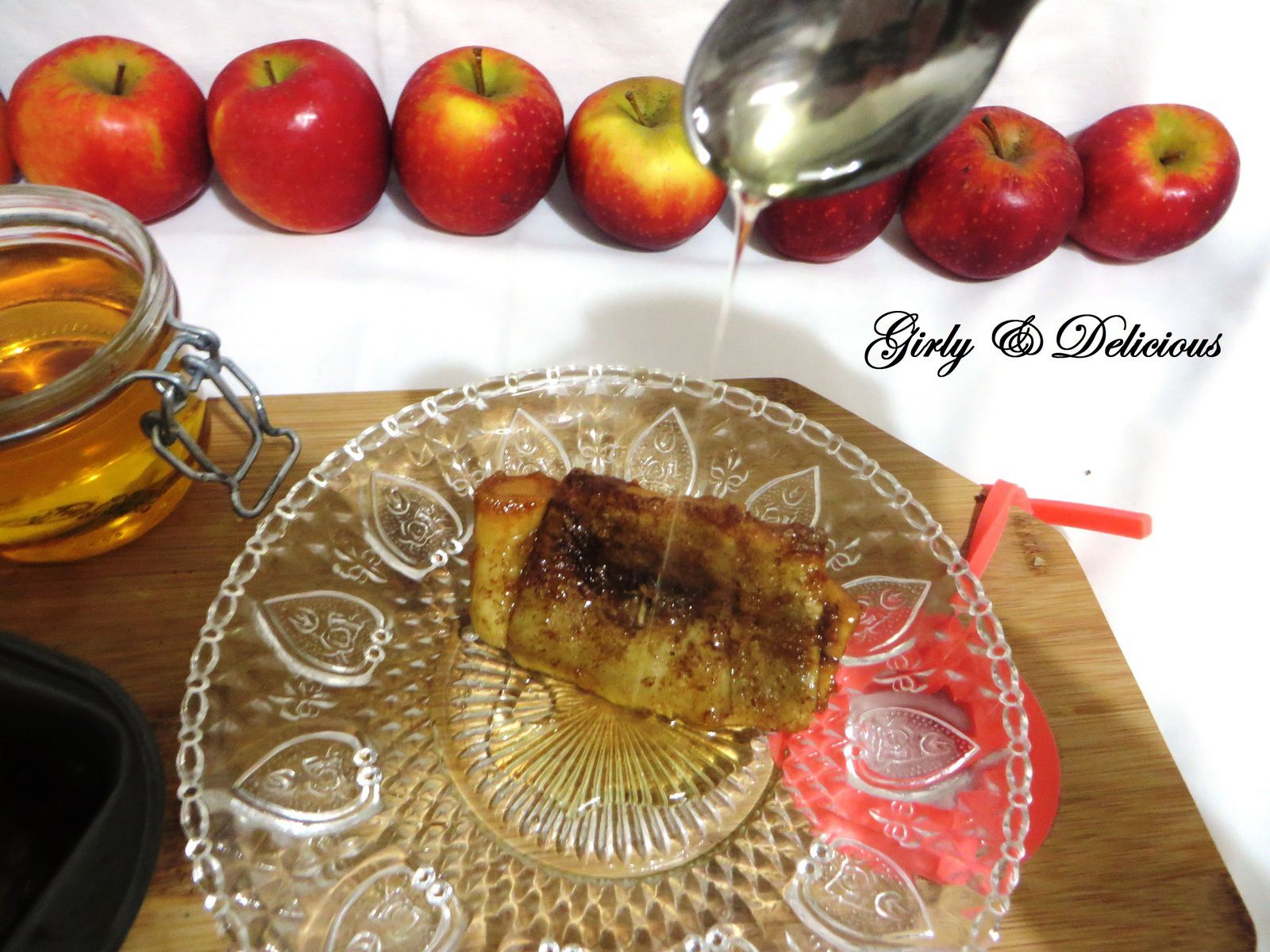Apple ciannom Pull-Apart Bread ou Pain à effeuiller Cannelle-Pomme