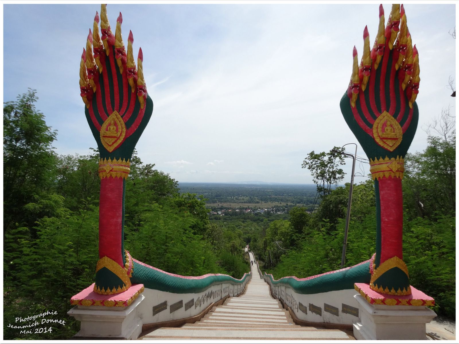 Le big Bouddha à Ubonratana Dam