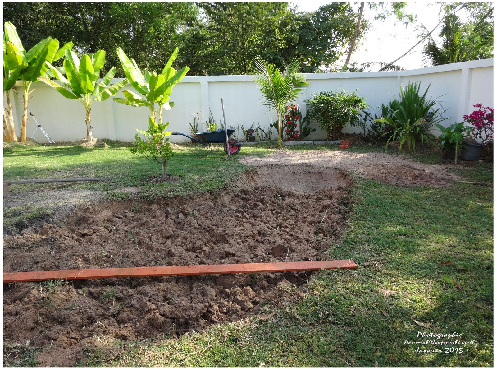 Création d\'un petit étang dans le jardin. - Le blog de khon-kaen et ... Création d\'un petit étang dans le jardin. - Le blog de khon-kaen et ...