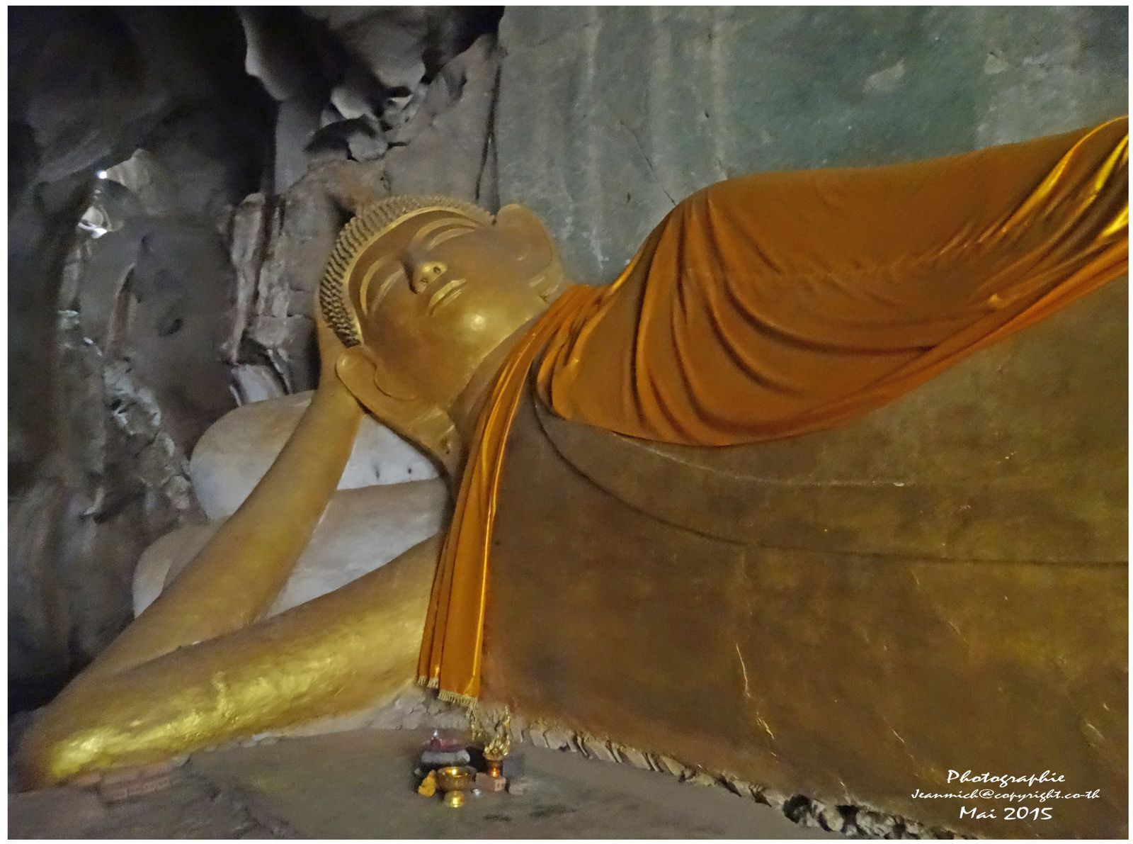 La grotte de &quot;Tham Phra Nawn&quot; à Prachuap Kiri Khan (II)