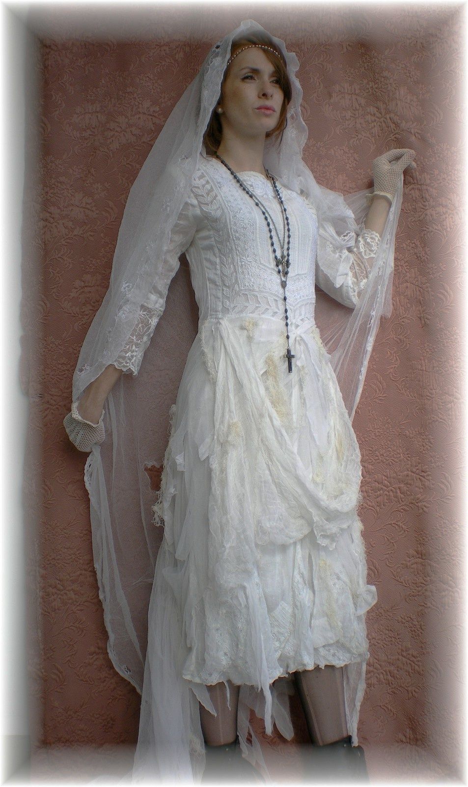 Halloween costume et robe de mariée MiLunaire
