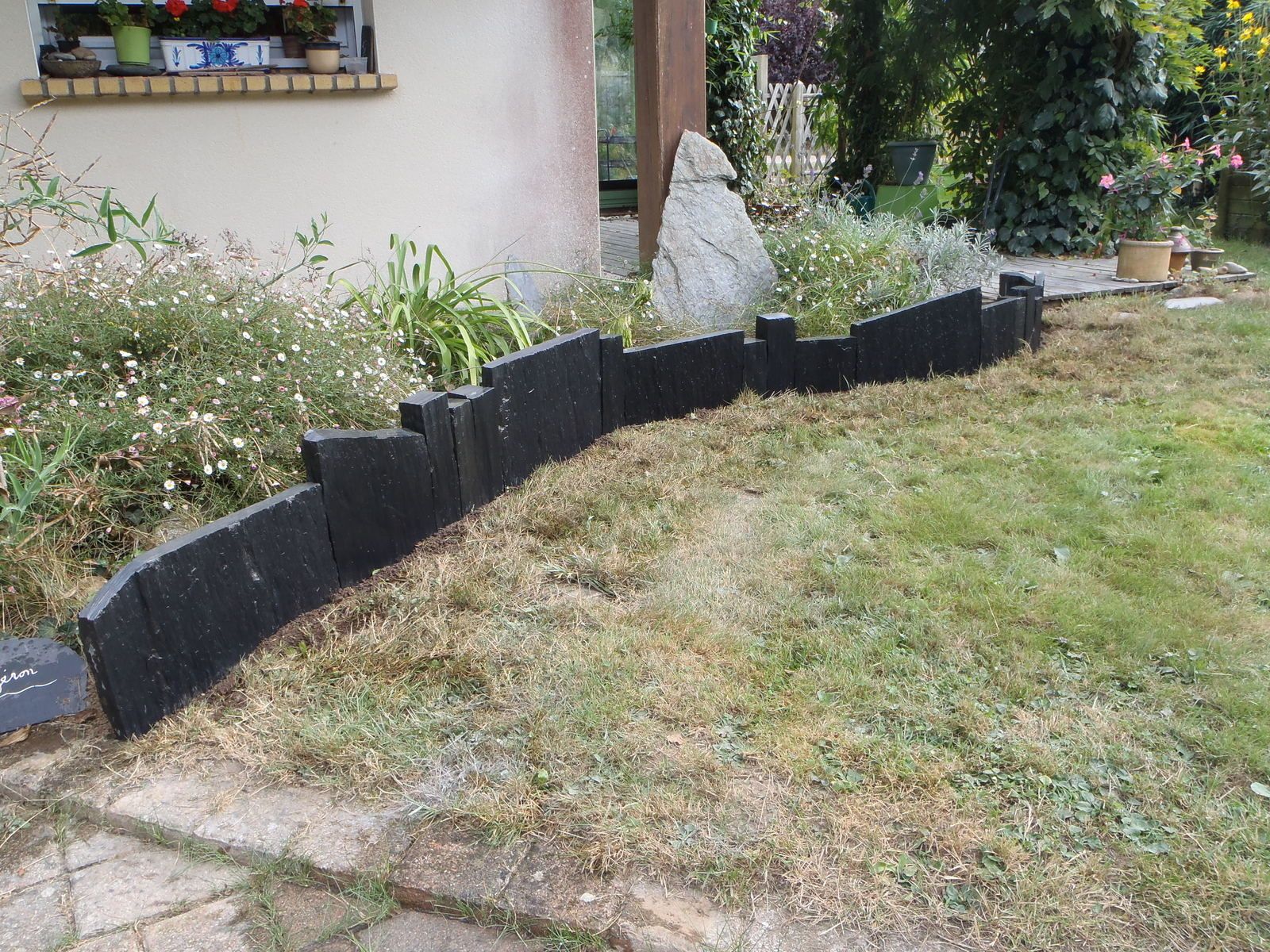 Pose Palis Schiste Creation D Un Parterre Hazo Bois Jardins En Images