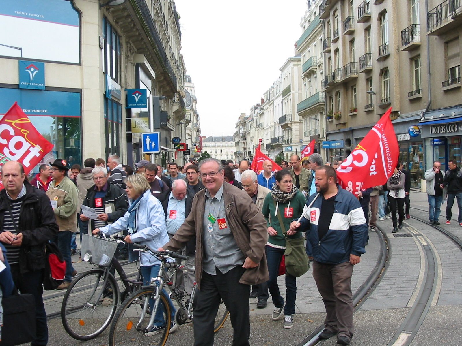 JOURNEE NATIONALE DE MOBILISATIONS DU 16 OCTOBRE 2014 Union départementale CGT du Maine et JOURNEE NATIONALE DE MOBILISATIONS DU 16 OCTOBRE 2014 Union départementale CGT du Maine et