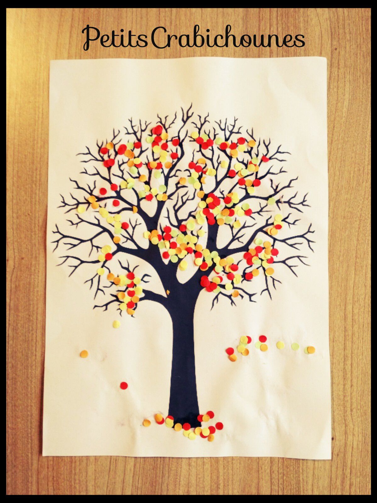 Modèle D arbre à Imprimer Gratuit Arbre d'automne en confettis. Silhouette à imprimer. - Petits Crabichounes
