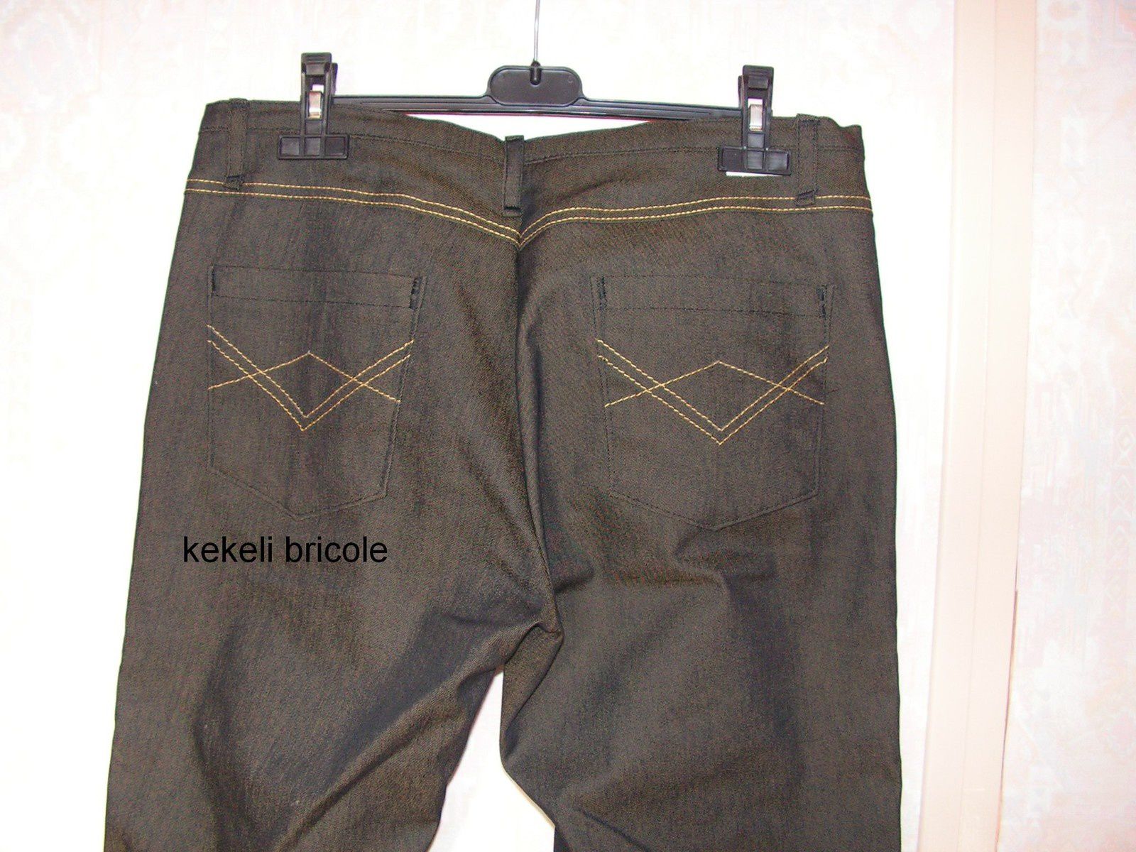 Coudre la poche arrière d'un jean - kekeli bricole