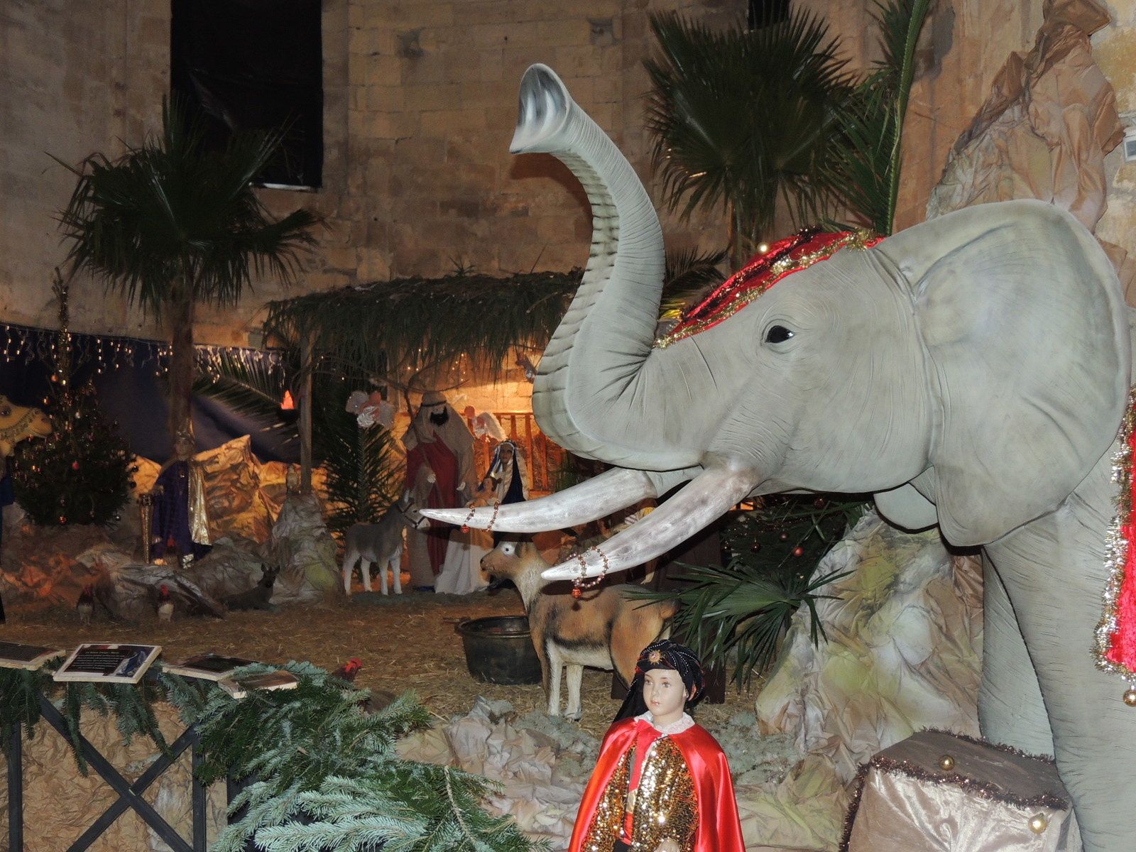la plus grande crèche grandeur nature de France - Les Fééries de Noël d